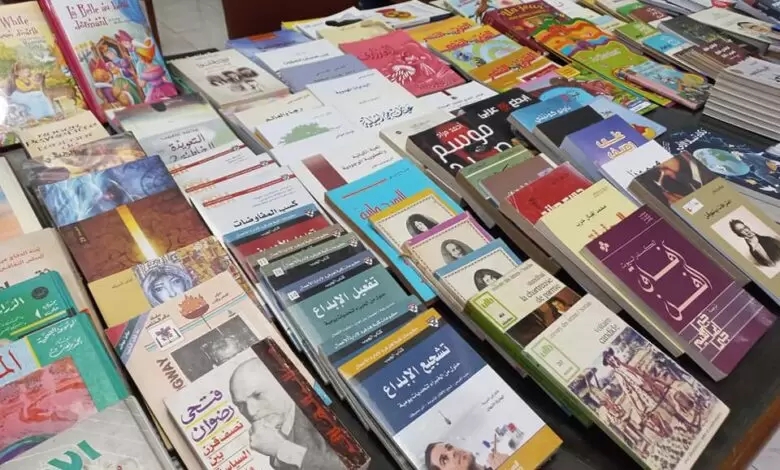 نادي “قاف” للكتاب يترك بصمة مميزة في معرض الكتاب بطرابلس … القراءة للجميع
